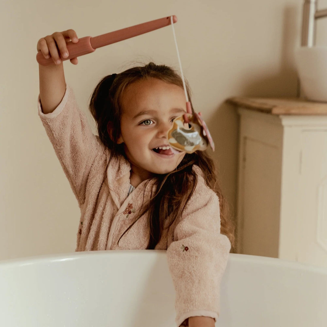 Little Dutch Bath fishing game- Pink