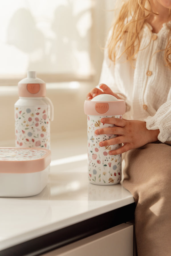 Little Dutch School Beaker -Flowers & Butterflies