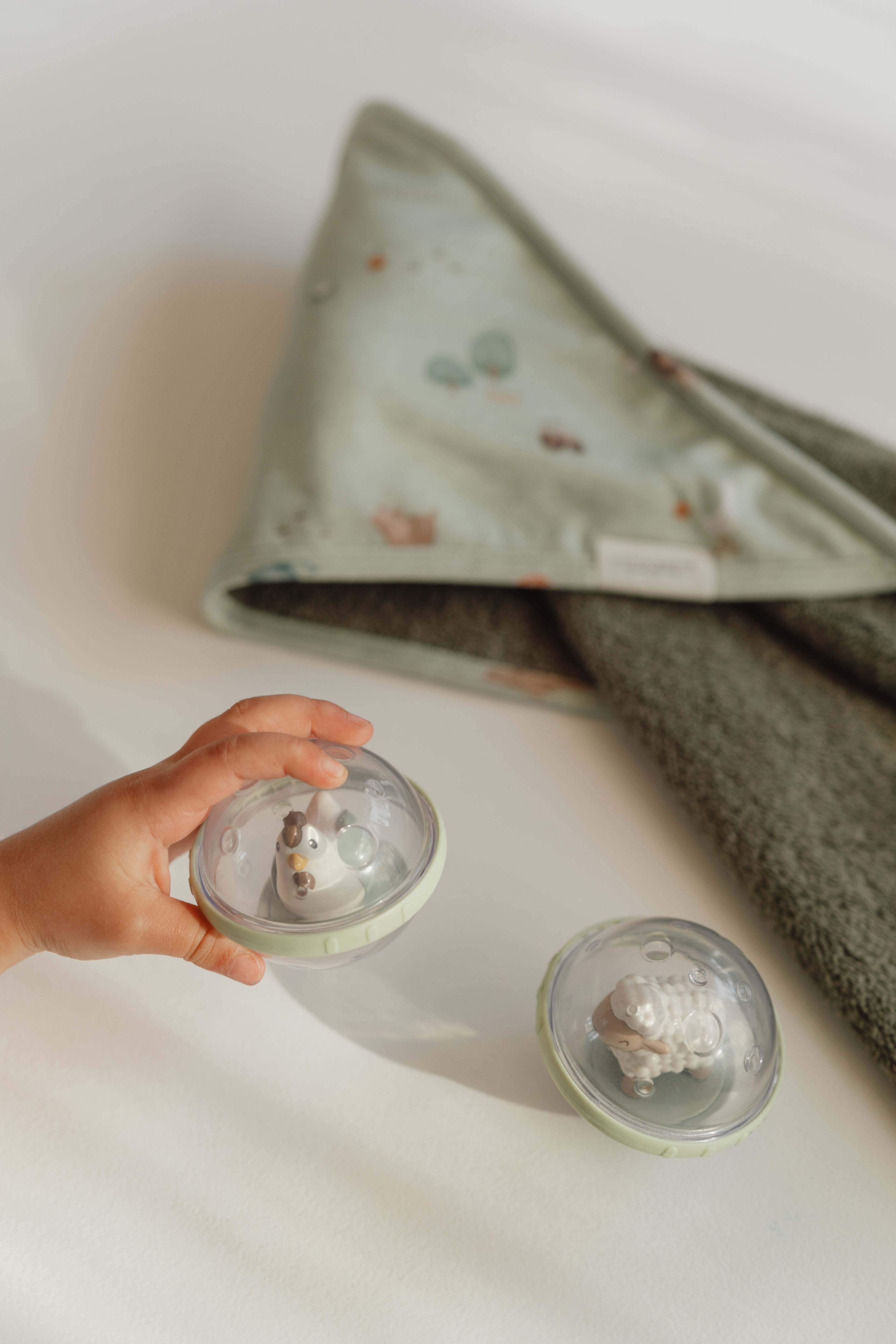 Little Dutch Rotating Balls - Little Farm