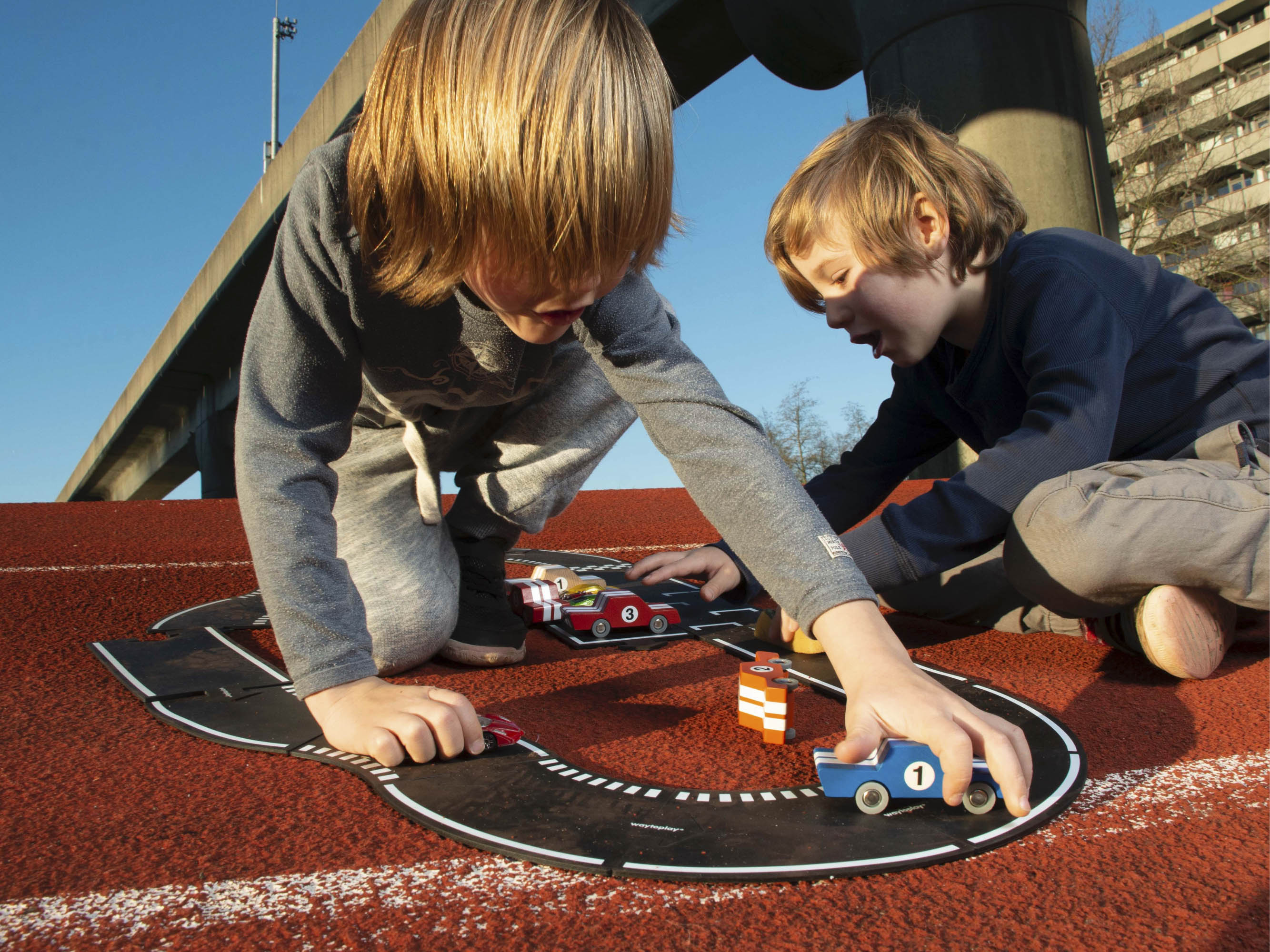 Waytoplay Grand Prix - Large Race Track