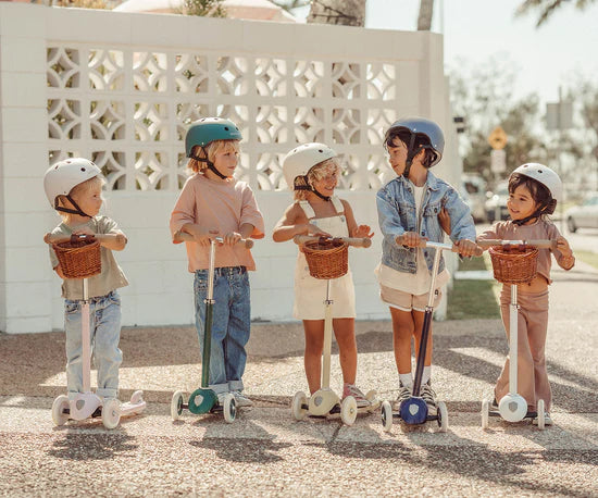 Banwood Scooter with Basket - Red