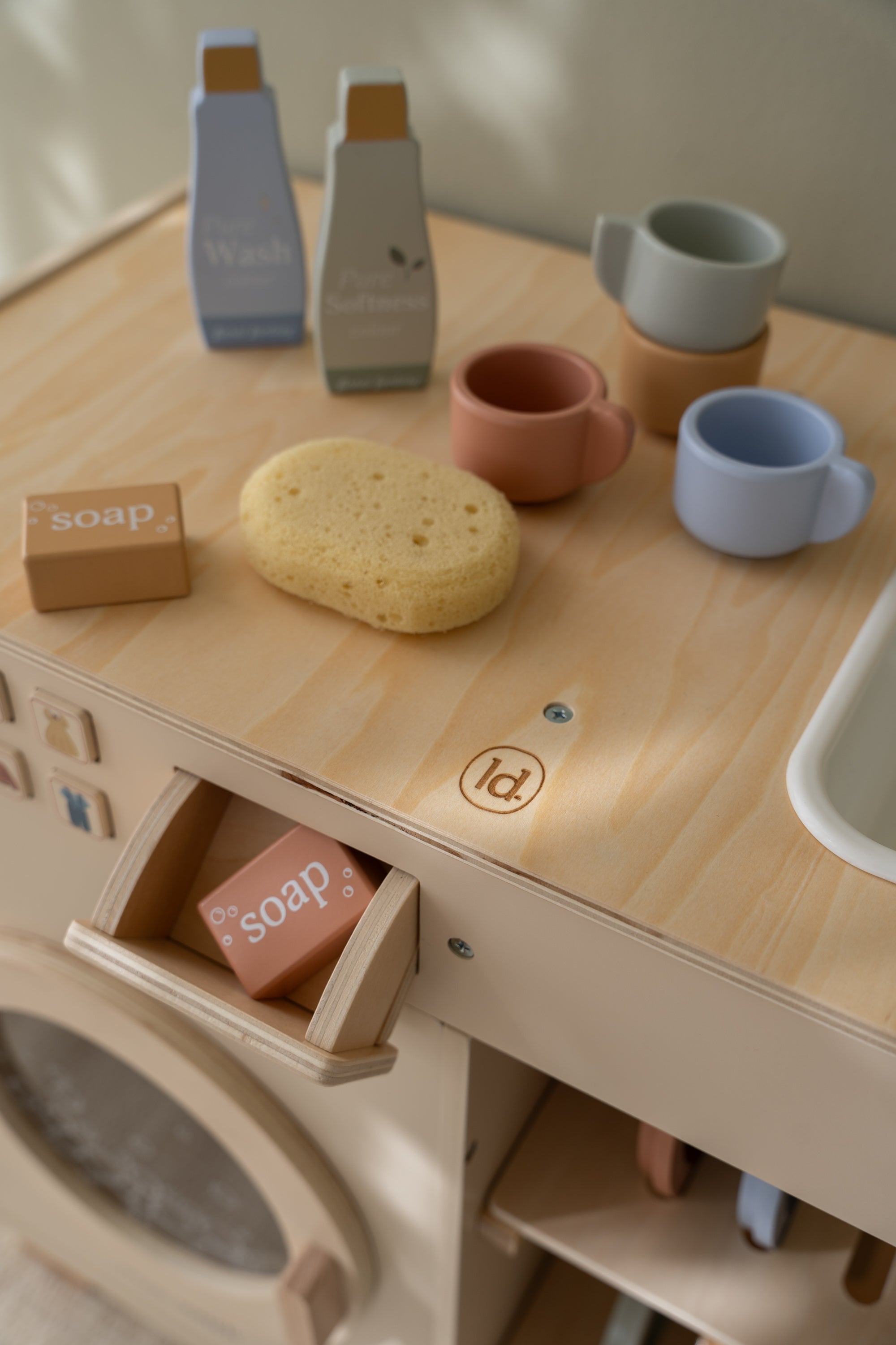 Little Dutch Wooden Washing Machine- Limited Edition