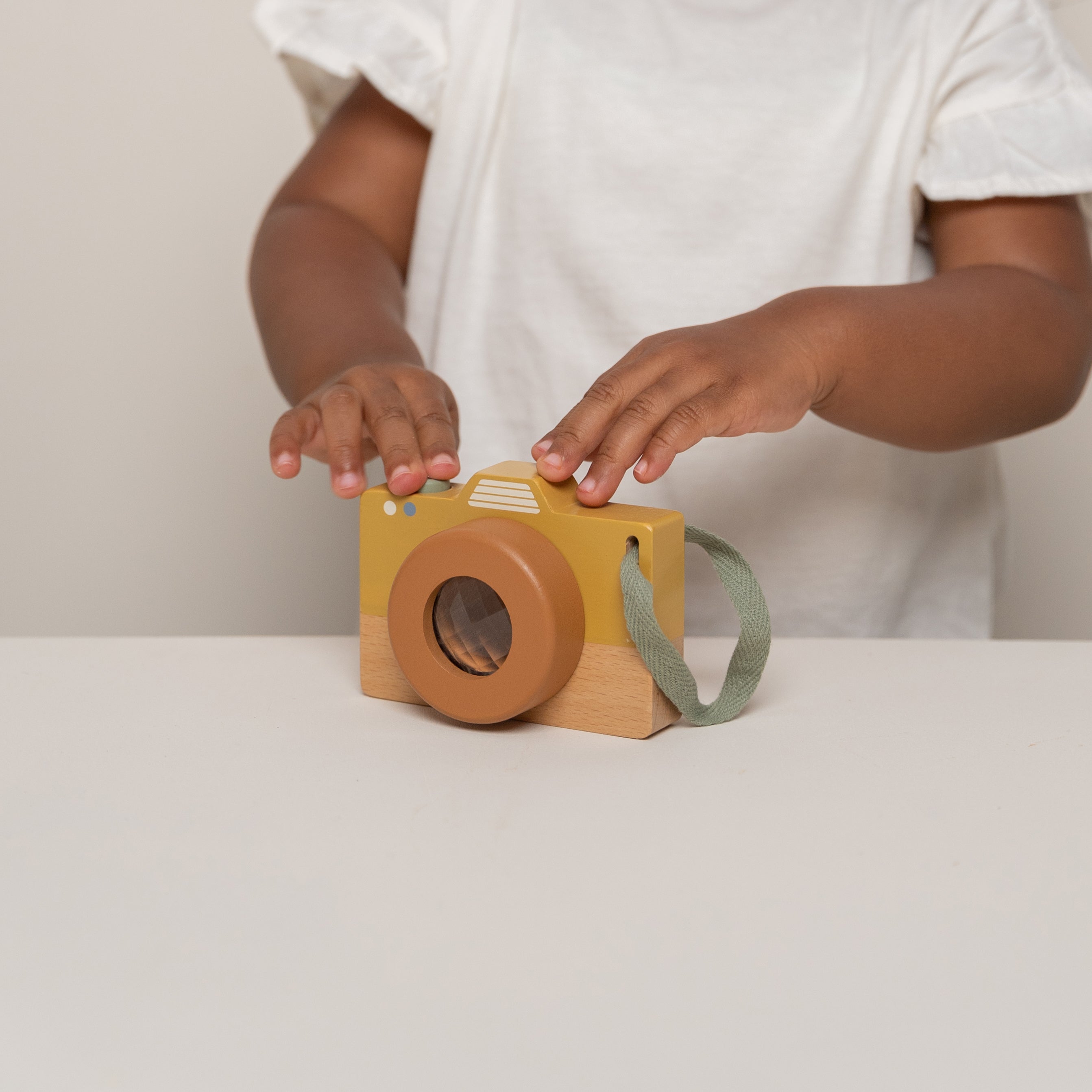 Little Dutch Wooden Camera - Vintage