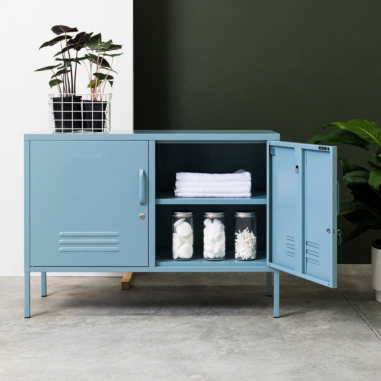 The Lowdown In Ocean (Pre-order)