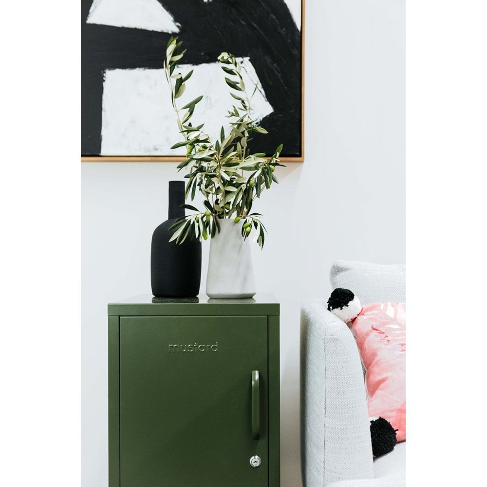 The Shorty in Olive to the Left (Pre-order)