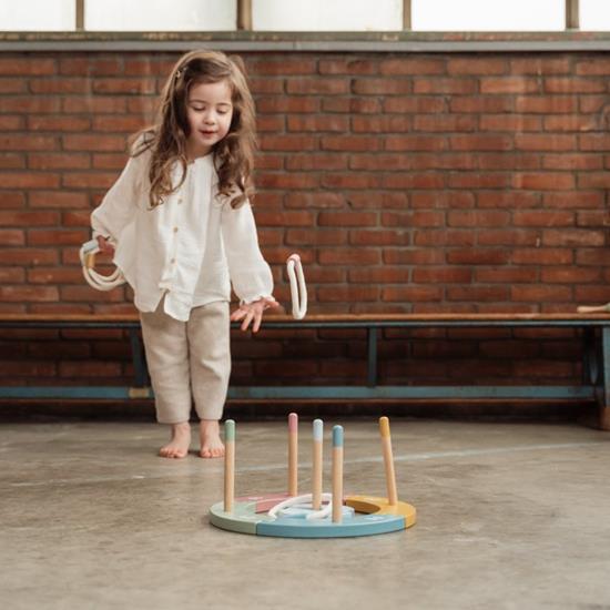 Little Dutch Ring Toss Game