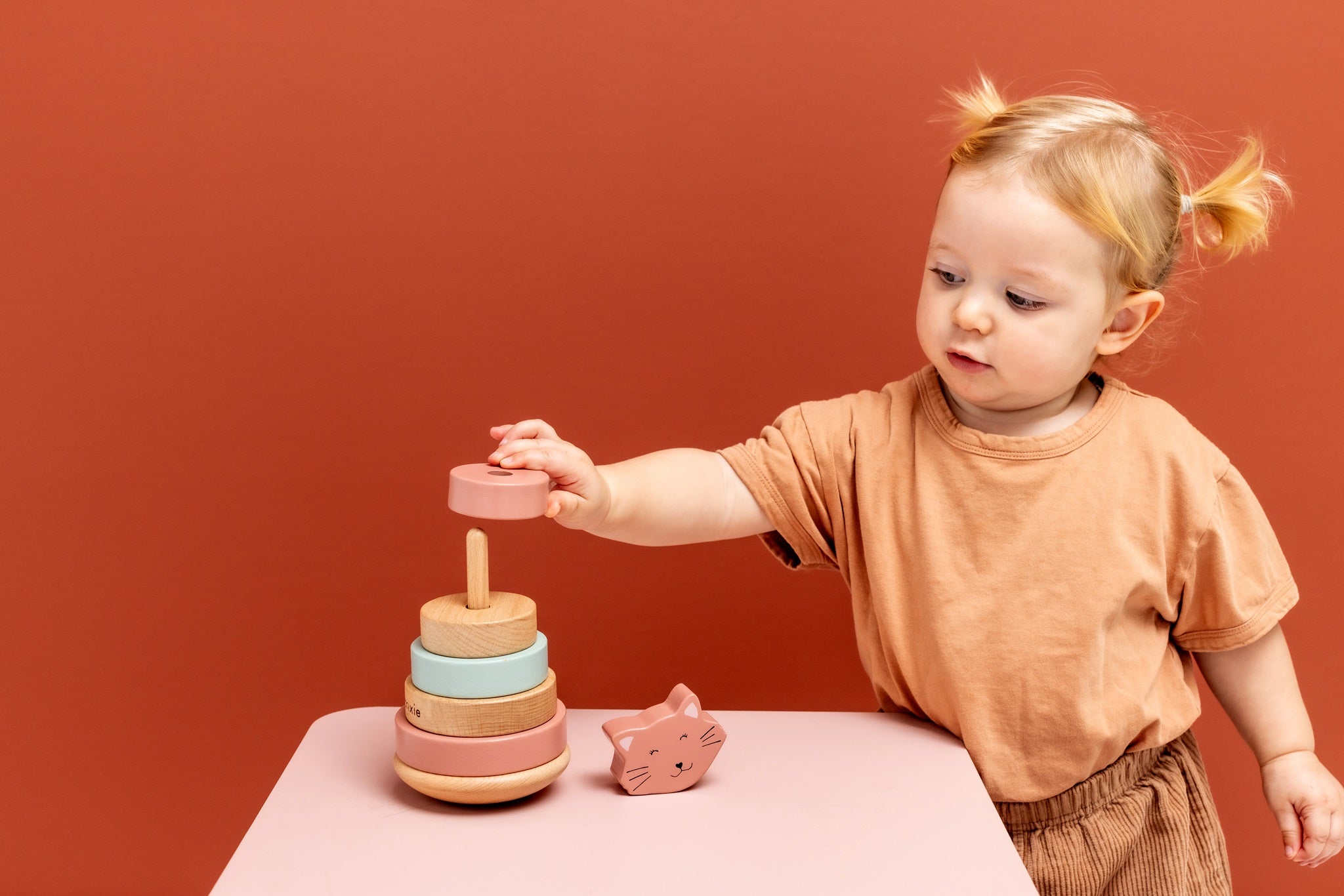 Trixie Wooden Stacking toy - Mrs. Cat