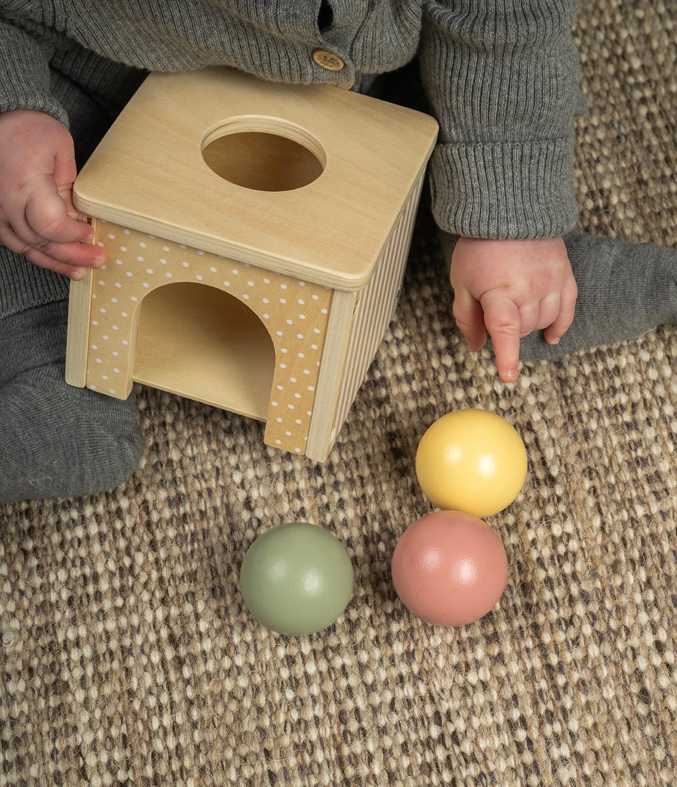 JaBaDaBaDo Play and Learn Box - 6-12 Months