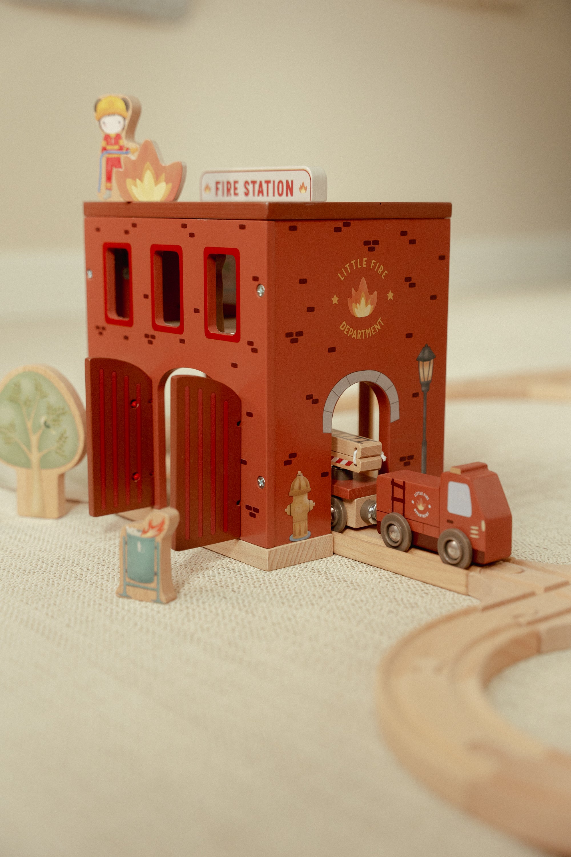 Little Dutch Firestation- Red