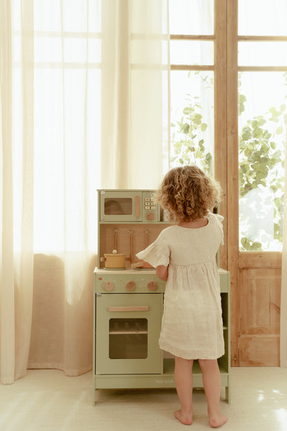 Little Dutch Mint Kitchen