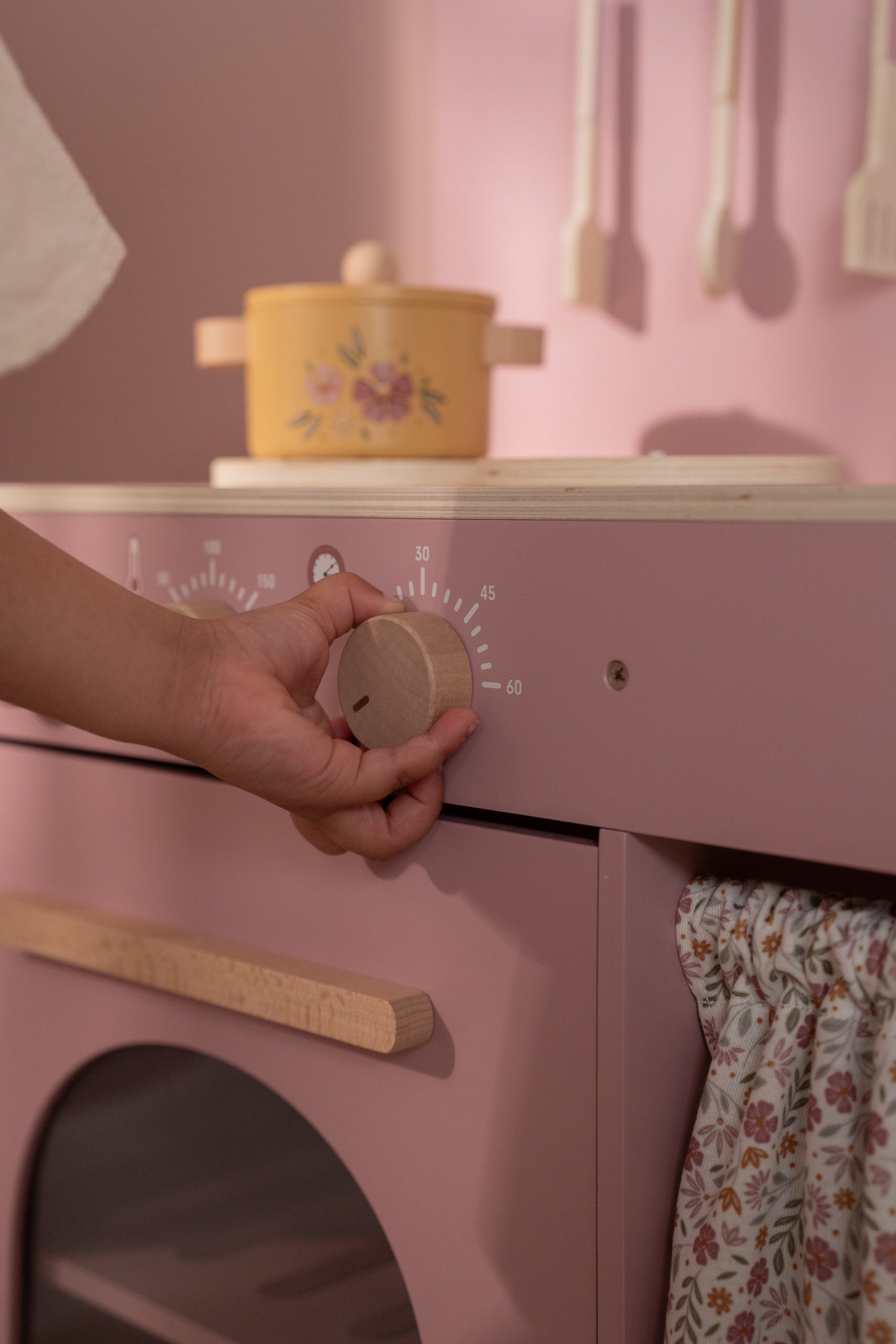 Little Dutch Pink Play Kitchen - Limited Edition